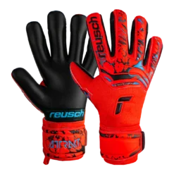 Reusch - Attrakt Grip Evolution Red